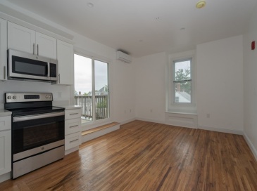 11 Park St, Haverhill, Massachusetts, 1 Bedroom Bedrooms, 3 Rooms Rooms,1 BathroomBathrooms,Residential Lease,For Rent,Park St,73547839 11 Park St, Haverhill, Massachusetts, 1 Bedroom Bedrooms, 3 Rooms Rooms,1 BathroomBathrooms,Residential Lease,For Rent,Park St,73547839