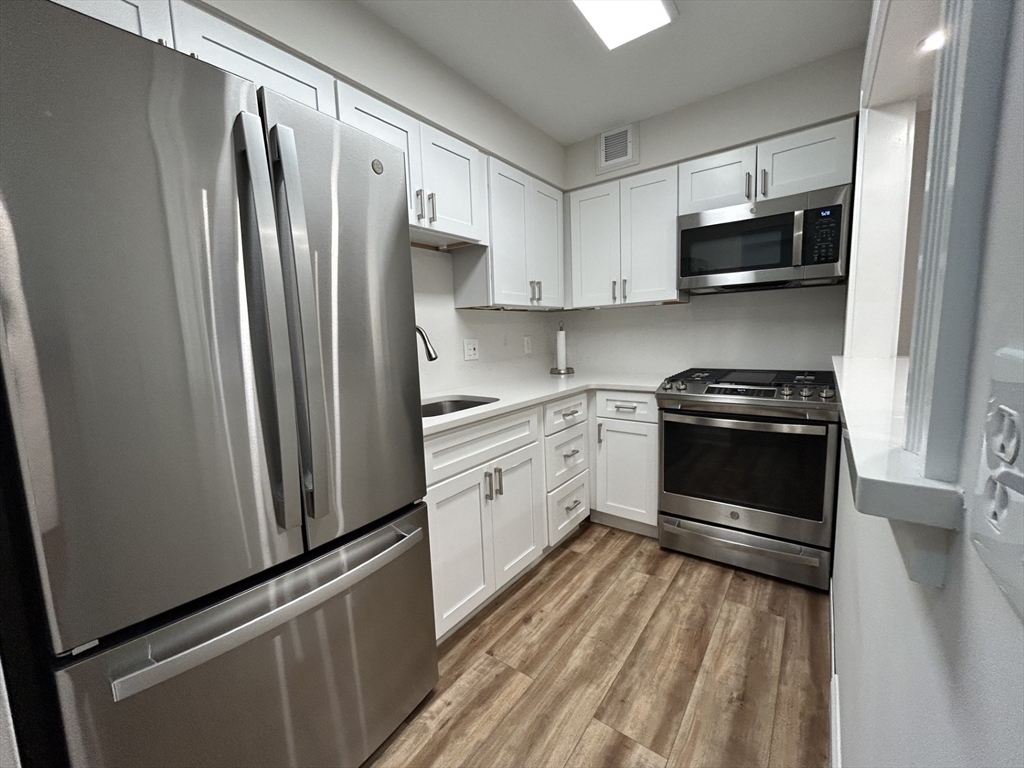 17 Bowdoin, Boston, Massachusetts, 2 Rooms Rooms,1 BathroomBathrooms,Residential,For Sale,Bowdoin,73547848