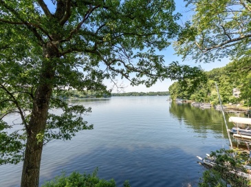 40-1/2 Maple Ln, Sutton, Massachusetts, 2 Bedrooms Bedrooms, 5 Rooms Rooms,1 BathroomBathrooms,Residential,For Sale,Maple Ln,73544603