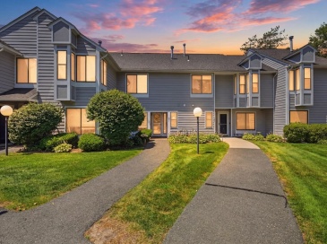 371 Nassau Dr, Springfield, Massachusetts, 2 Bedrooms Bedrooms, 5 Rooms Rooms,1.5 BathroomsBathrooms,Residential,For Sale,Nassau Dr,73547911 371 Nassau Dr, Springfield, Massachusetts, 2 Bedrooms Bedrooms, 5 Rooms Rooms,1.5 BathroomsBathrooms,Residential,For Sale,Nassau Dr,73547911