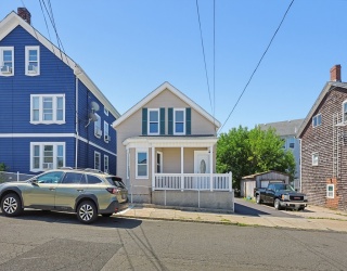 17 Langley Street, Fall River, Massachusetts, 4 Bedrooms Bedrooms, 7 Rooms Rooms,2 BathroomsBathrooms,Residential,For Sale,Langley Street,73547931