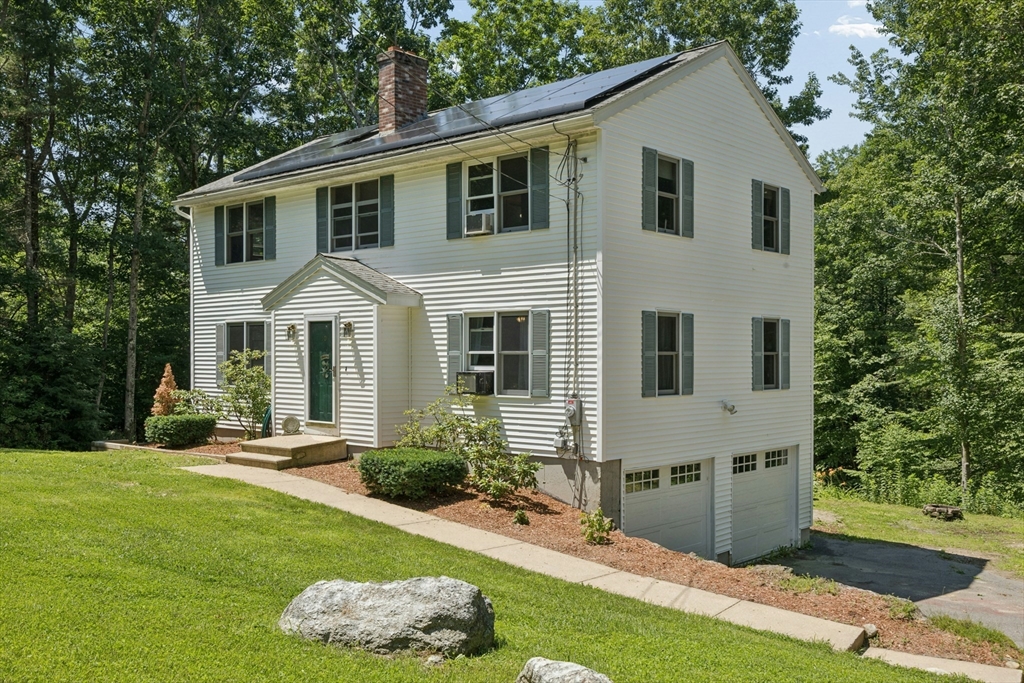309 Ash Street, Winchendon, Massachusetts, 3 Bedrooms Bedrooms, 7 Rooms Rooms,3 BathroomsBathrooms,Residential,For Sale,Ash Street,73547936