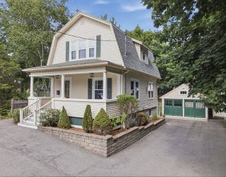 6 Findlay Street, Wakefield, Massachusetts, 4 Bedrooms Bedrooms, 8 Rooms Rooms,2.5 BathroomsBathrooms,Residential,For Sale,Findlay Street,73547567