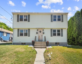 132 Hartwell St, Southbridge, Massachusetts, 4 Bedrooms Bedrooms, 8 Rooms Rooms,2 BathroomsBathrooms,Residential Income,For Sale,Hartwell St,73547970