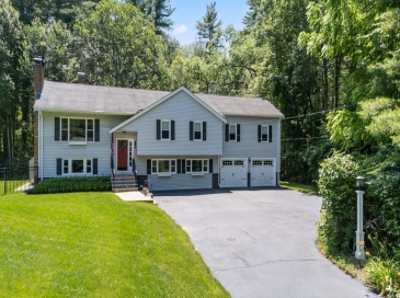 16 Day St, Norfolk, Massachusetts, 6 Bedrooms Bedrooms, 8 Rooms Rooms,3 BathroomsBathrooms,Residential,For Sale,Day St,73514326