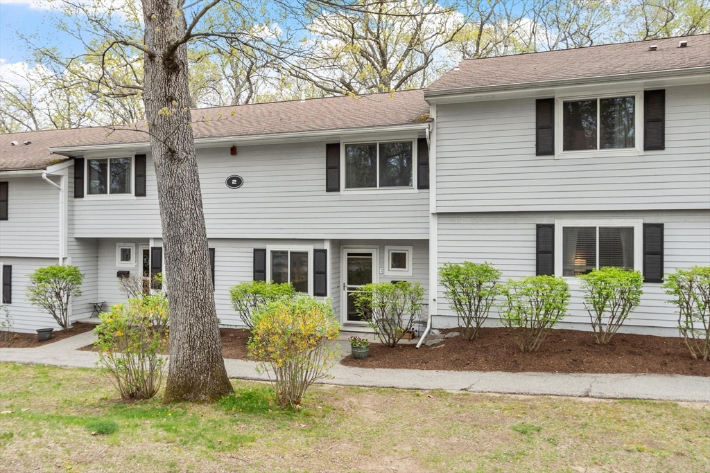 2 Beal's Cove Road, Hingham, Massachusetts, 2 Bedrooms Bedrooms, 4 Rooms Rooms,1.5 BathroomsBathrooms,Residential,For Sale,Beal's Cove Road,73517585