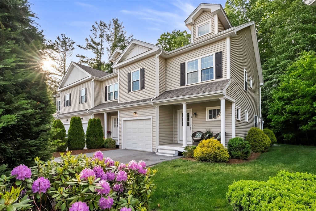 18 Leanne Way, Franklin, Massachusetts, 2 Bedrooms Bedrooms, 5 Rooms Rooms,2.5 BathroomsBathrooms,Residential,For Sale,Leanne Way,73527370