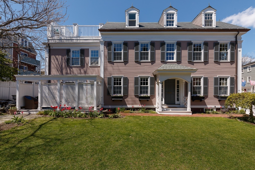 78 Warren St, Boston, Massachusetts, 3 Bedrooms Bedrooms, 6 Rooms Rooms,2.5 BathroomsBathrooms,Residential,For Sale,Warren St,73517257