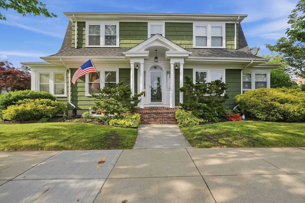 188 Archer Street, Fall River, Massachusetts, 5 Bedrooms Bedrooms, 12 Rooms Rooms,2 BathroomsBathrooms,Residential,For Sale,Archer Street,73526321