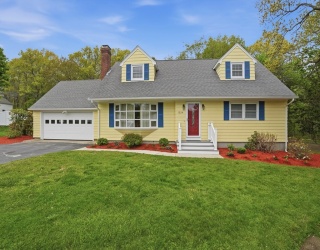 1224 Main Street, Dighton, Massachusetts, 3 Bedrooms Bedrooms, 7 Rooms Rooms,3.5 BathroomsBathrooms,Residential,For Sale,Main Street,73519207