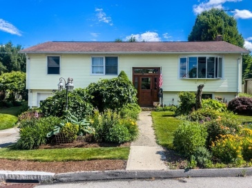 128 Derby St, Worcester, Massachusetts, 3 Bedrooms Bedrooms, 6 Rooms Rooms,2 BathroomsBathrooms,Residential,For Sale,Derby St,73495125 128 Derby St, Worcester, Massachusetts, 3 Bedrooms Bedrooms, 6 Rooms Rooms,2 BathroomsBathrooms,Residential,For Sale,Derby St,73495125