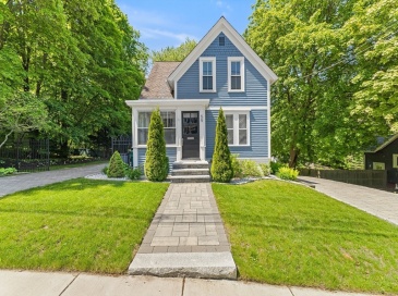 55 School St, Groveland, Massachusetts, 2 Bedrooms Bedrooms, 6 Rooms Rooms,1 BathroomBathrooms,Residential,For Sale,School St,73523601