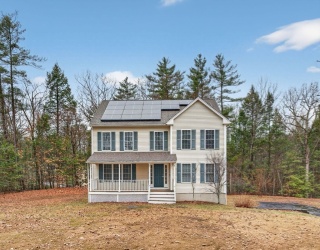 15 Scribner Road, Fremont, New Hampshire, 3 Bedrooms Bedrooms, 7 Rooms Rooms,2.5 BathroomsBathrooms,Residential,For Sale,Scribner Road,73497684
