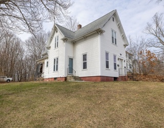 54 Ash St, Spencer, Massachusetts, 5 Bedrooms Bedrooms, 11 Rooms Rooms,2 BathroomsBathrooms,Residential Income,For Sale,Ash St,73508613