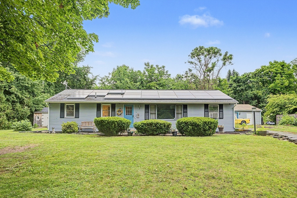 11 Crestview Drive, Hadley, Massachusetts, 3 Bedrooms Bedrooms, 6 Rooms Rooms,1 BathroomBathrooms,Residential,For Sale,Crestview Drive,73548056