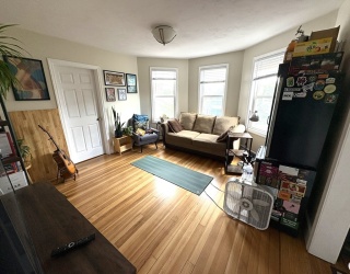 3 Carlisle St, Cambridge, Massachusetts, 3 Bedrooms Bedrooms, 5 Rooms Rooms,1 BathroomBathrooms,Residential Lease,For Rent,Carlisle St,73548058