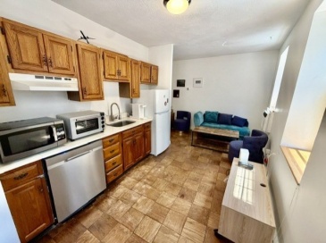 181 Salem, Boston, Massachusetts, 2 Rooms Rooms,1 BathroomBathrooms,Residential Lease,For Rent,Salem,73548057