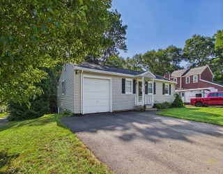 22 County Rd., Freetown, Massachusetts, 2 Bedrooms Bedrooms, 4 Rooms Rooms,1 BathroomBathrooms,Residential,For Sale,County Rd.,73548085