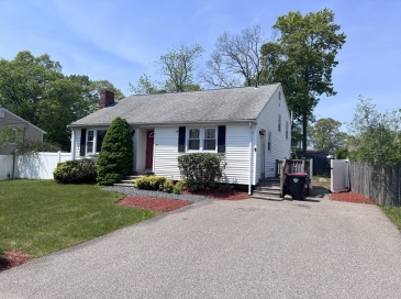 30 Stearns Ave, Brockton, Massachusetts, 4 Bedrooms Bedrooms, 6 Rooms Rooms,2 BathroomsBathrooms,Residential,For Sale,Stearns Ave,73521671