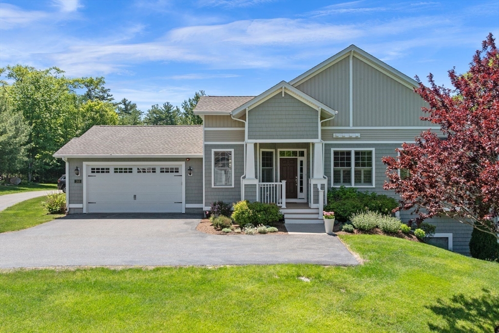 28 Kennedy Rd, Gloucester, Massachusetts, 2 Bedrooms Bedrooms, 7 Rooms Rooms,3.5 BathroomsBathrooms,Residential,For Sale,Kennedy Rd,73528259