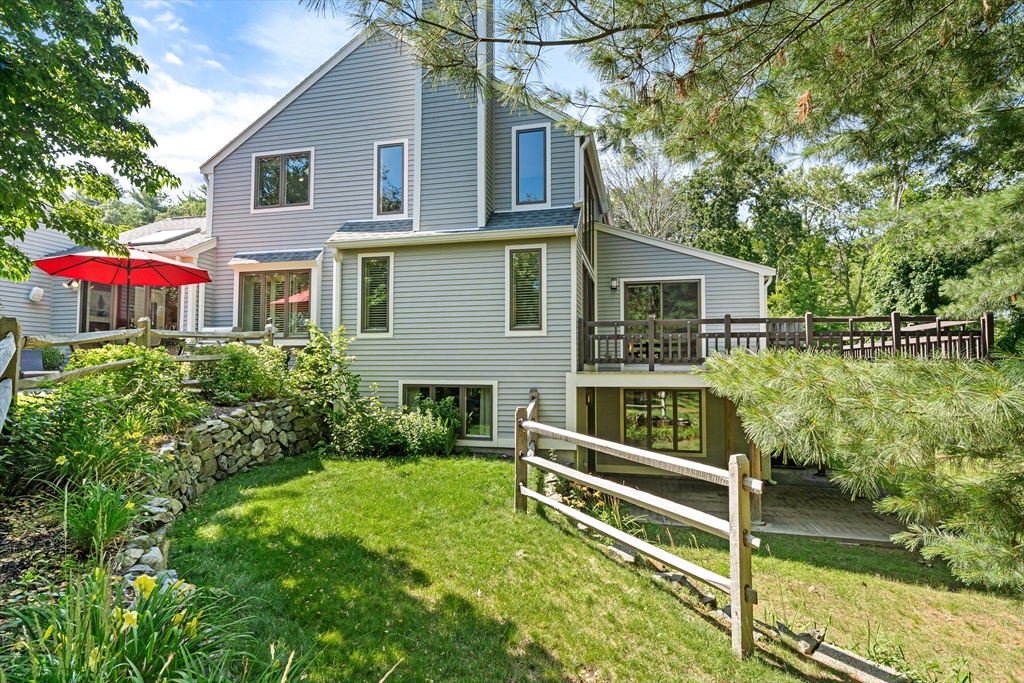 51 Hillside Dr, Wayland, Massachusetts, 3 Bedrooms Bedrooms, 6 Rooms Rooms,3 BathroomsBathrooms,Residential,For Sale,Hillside Dr,73548111