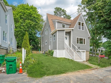 559 Winthrop St, Medford, Massachusetts, 5 Bedrooms Bedrooms, 7 Rooms Rooms,3 BathroomsBathrooms,Residential Lease,For Rent,Winthrop St,73548113