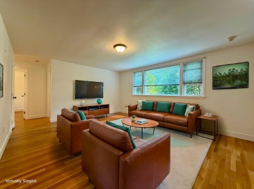 15 Park Avenue, Foxboro, Massachusetts, 2 Bedrooms Bedrooms, 4 Rooms Rooms,1 BathroomBathrooms,Residential Lease,For Rent,Park Avenue,73548123 15 Park Avenue, Foxboro, Massachusetts, 2 Bedrooms Bedrooms, 4 Rooms Rooms,1 BathroomBathrooms,Residential Lease,For Rent,Park Avenue,73548123