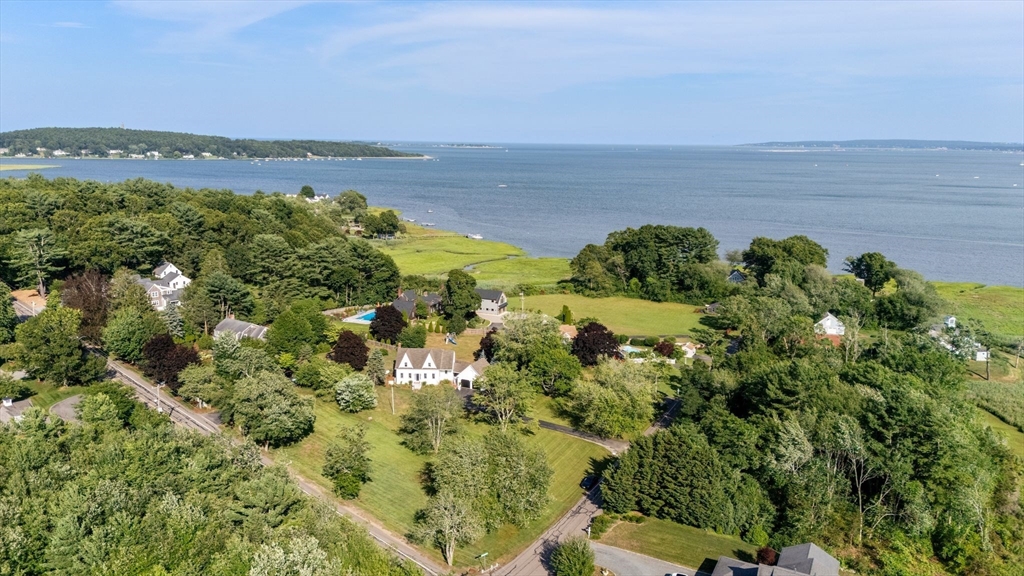 21 Hicks Point Rd, Duxbury, Massachusetts, 4 Bedrooms Bedrooms, 7 Rooms Rooms,2.5 BathroomsBathrooms,Residential,For Sale,Hicks Point Rd,73548156