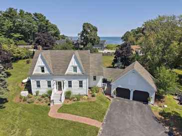 21 Hicks Point Rd, Duxbury, Massachusetts, 4 Bedrooms Bedrooms, 7 Rooms Rooms,2.5 BathroomsBathrooms,Residential,For Sale,Hicks Point Rd,73548156