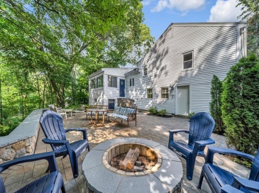 89 Rolling Lane, Needham, Massachusetts, 4 Bedrooms Bedrooms, 10 Rooms Rooms,2 BathroomsBathrooms,Residential,For Sale,Rolling Lane,73548166