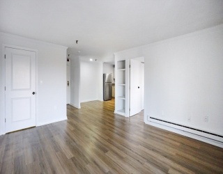 115 W Squantum St, Quincy, Massachusetts, 1 Bedroom Bedrooms, 4 Rooms Rooms,1 BathroomBathrooms,Residential Lease,For Rent,W Squantum St,73548199
