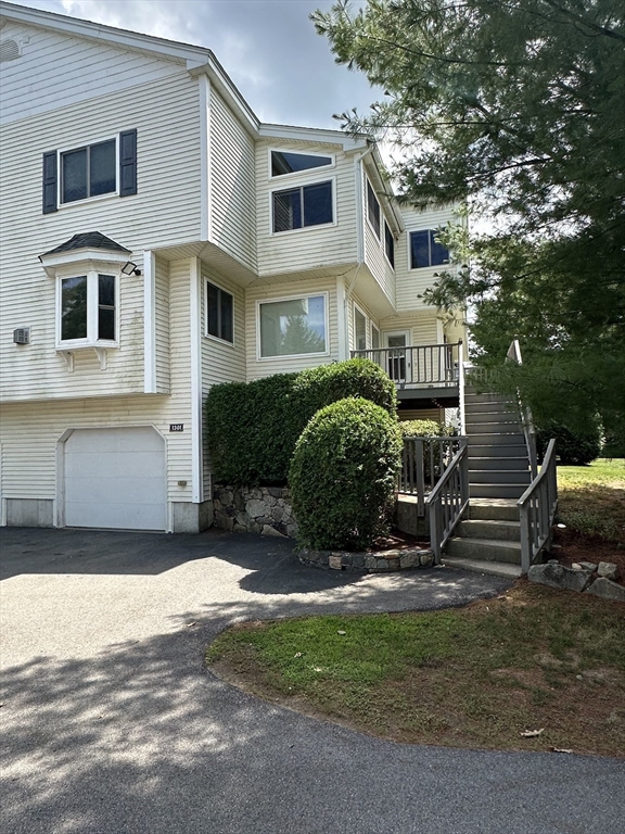 1301 Old Bridge, Bellingham, Massachusetts, 2 Bedrooms Bedrooms, 5 Rooms Rooms,2.5 BathroomsBathrooms,Residential Lease,For Rent,Old Bridge,73548200