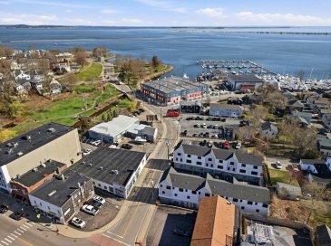 5 Water Street, Plymouth, Massachusetts, 1 Bedroom Bedrooms, 3 Rooms Rooms,1 BathroomBathrooms,Residential,For Sale,Water Street,73548117