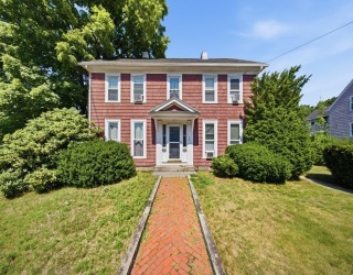 42 S Main St, Uxbridge, Massachusetts, 7 Bedrooms Bedrooms, 13 Rooms Rooms,4 BathroomsBathrooms,Residential Income,For Sale,S Main St,73548170