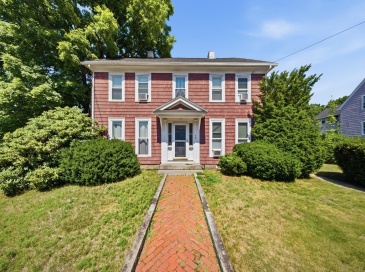 42 S Main St, Uxbridge, Massachusetts, 7 Bedrooms Bedrooms, 13 Rooms Rooms,4 BathroomsBathrooms,Residential Income,For Sale,S Main St,73548170