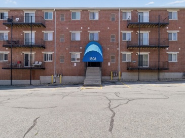 1508 Gorham, Lowell, Massachusetts, 2 Bedrooms Bedrooms, 5 Rooms Rooms,1.5 BathroomsBathrooms,Residential,For Sale,Gorham,73548188 1508 Gorham, Lowell, Massachusetts, 2 Bedrooms Bedrooms, 5 Rooms Rooms,1.5 BathroomsBathrooms,Residential,For Sale,Gorham,73548188