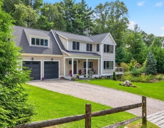 105 Bay Road, Barnstable, Massachusetts, 3 Bedrooms Bedrooms, 7 Rooms Rooms,3 BathroomsBathrooms,Residential,For Sale,Bay Road,73546703