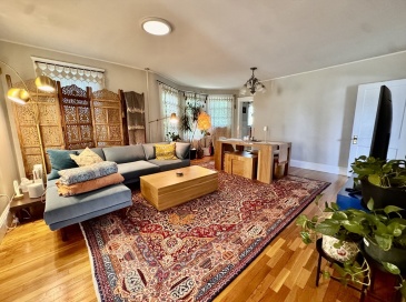 89 Burget Ave, Medford, Massachusetts, 5 Bedrooms Bedrooms, 8 Rooms Rooms,2 BathroomsBathrooms,Residential Lease,For Rent,Burget Ave,73548232