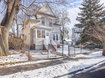 229 Fairmont Ave, Worcester, Massachusetts, 5 Bedrooms Bedrooms, 7 Rooms Rooms,2 BathroomsBathrooms,Residential,For Sale,Fairmont Ave,73548214
