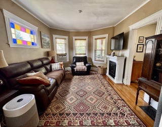 88 Yorktown St, Somerville, Massachusetts, 3 Bedrooms Bedrooms, 6 Rooms Rooms,1 BathroomBathrooms,Residential Lease,For Rent,Yorktown St,73548236