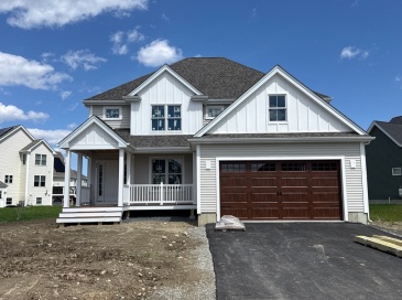 32 Titicut Avenue, Bridgewater, Massachusetts, 3 Bedrooms Bedrooms, 7 Rooms Rooms,2.5 BathroomsBathrooms,Residential,For Sale,Titicut Avenue,73548217