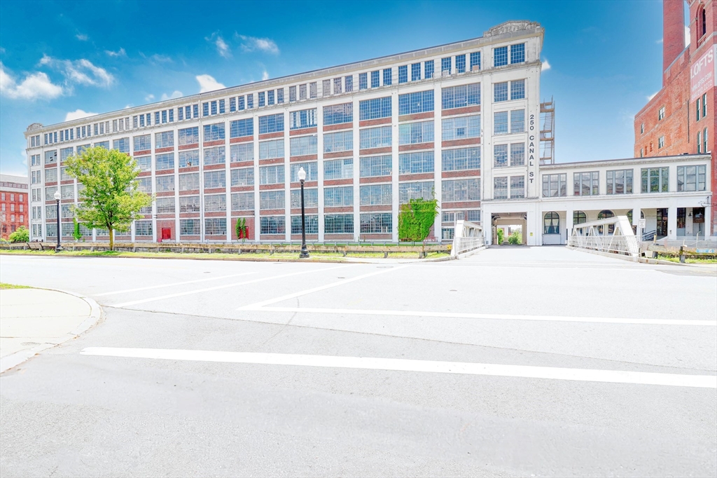 250 Canal Street, Lawrence, Massachusetts, ,Commercial Lease,For Rent,Canal Street,73548255
