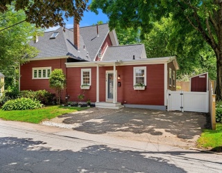 475 Merrimac St, Newburyport, Massachusetts, 2 Bedrooms Bedrooms, 4 Rooms Rooms,2 BathroomsBathrooms,Residential,For Sale,Merrimac St,73547996