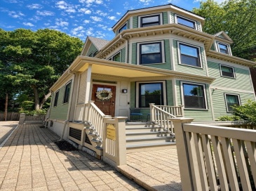 66 Oxford St, Cambridge, Massachusetts, 3 Bedrooms Bedrooms, 9 Rooms Rooms,2 BathroomsBathrooms,Residential Lease,For Rent,Oxford St,73548149