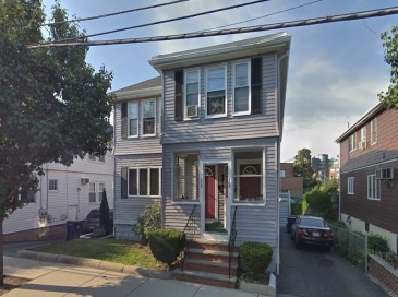 115 Clarence Street, Everett, Massachusetts, 3 Bedrooms Bedrooms, 5 Rooms Rooms,1 BathroomBathrooms,Residential Lease,For Rent,Clarence Street,73548297