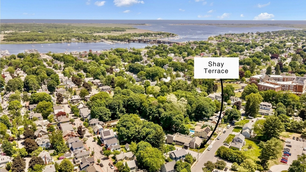 1 Shay Terrace, Newburyport, Massachusetts, 5 Bedrooms Bedrooms, 10 Rooms Rooms,4.5 BathroomsBathrooms,Residential,For Sale,Shay Terrace,73543447