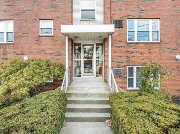 100 Summer St, Watertown, Massachusetts, 1 Bedroom Bedrooms, 3 Rooms Rooms,1 BathroomBathrooms,Residential Lease,For Rent,Summer St,73548303 100 Summer St, Watertown, Massachusetts, 1 Bedroom Bedrooms, 3 Rooms Rooms,1 BathroomBathrooms,Residential Lease,For Rent,Summer St,73548303