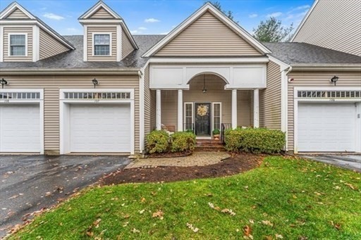 107 Meadow Ln, Randolph, Massachusetts, 3 Bedrooms Bedrooms, 8 Rooms Rooms,2.5 BathroomsBathrooms,Residential,For Sale,Meadow Ln,73548329