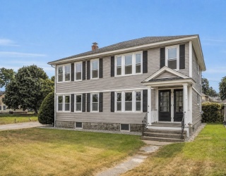 113 May St, Worcester, Massachusetts, 4 Bedrooms Bedrooms, 10 Rooms Rooms,2 BathroomsBathrooms,Residential Income,For Sale,May St,73510208