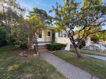 17 Vineyard St, Worcester, Massachusetts, 2 Bedrooms Bedrooms, 5 Rooms Rooms,1 BathroomBathrooms,Residential,For Sale,Vineyard St,73548354 17 Vineyard St, Worcester, Massachusetts, 2 Bedrooms Bedrooms, 5 Rooms Rooms,1 BathroomBathrooms,Residential,For Sale,Vineyard St,73548354